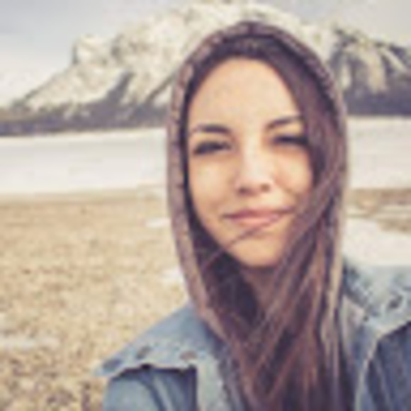 Meet your Posher, Amanda - Picture 1 of 1